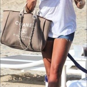 Meet your Posher, Gayle